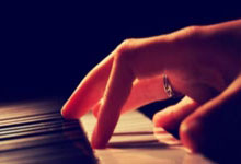 万博体育官网：[NBA]库里三节30分 勇士24分大胜独行侠.